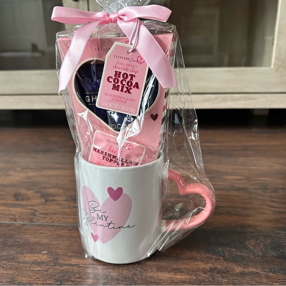 Other - Valentine's Heart Mug with Ghirardelli Hot Cocoa Mix